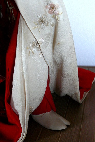 japanese doll's kimono: details of embroidery