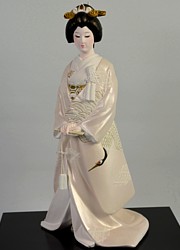Japanese bride doll in wedding kimono, ceramic Hakata figurine, 1970's