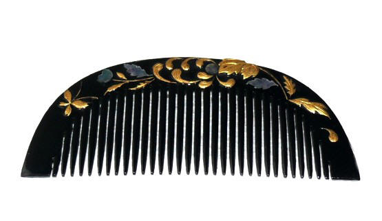 Japanese hair comb with gold relief and mother-of-pearl inlay