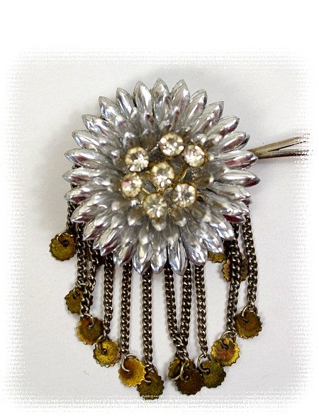 japanese hair adornment: long hair pin with crystals and pendants