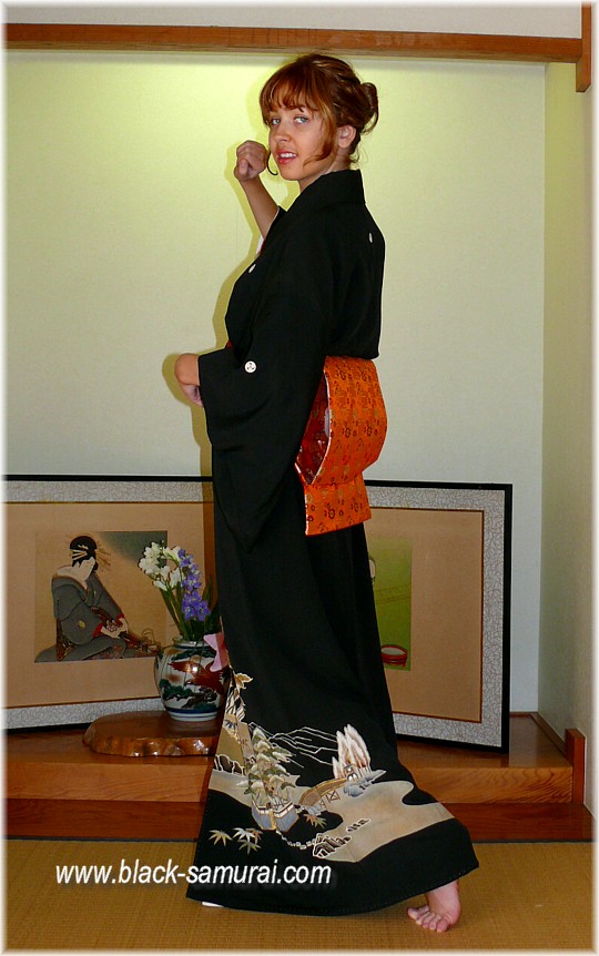 japanese woman's formal balck kimono TOMESODE, antique