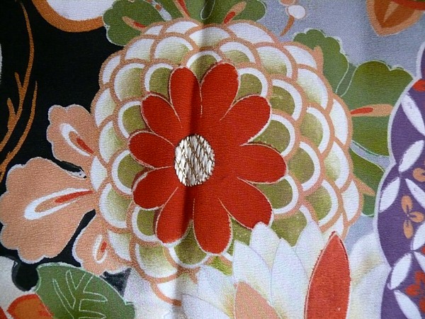 japanese antique kimono: detal of design