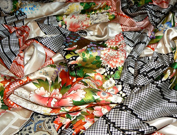 japanese kimono fabric pattern