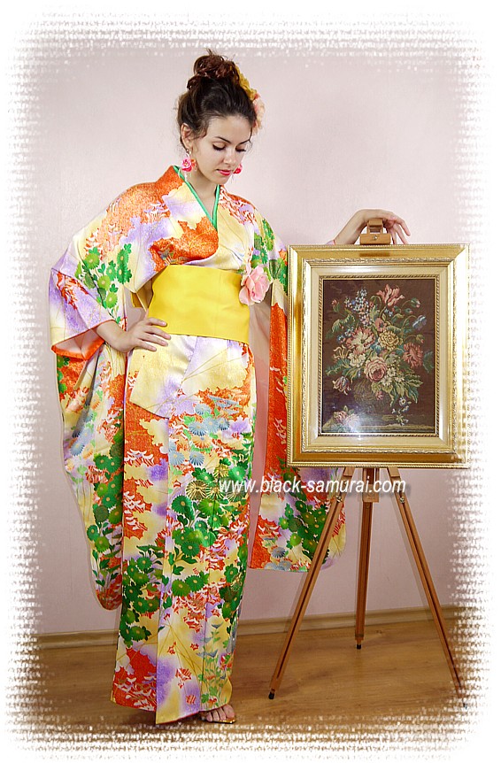 japanese lady's vintage silk kimono