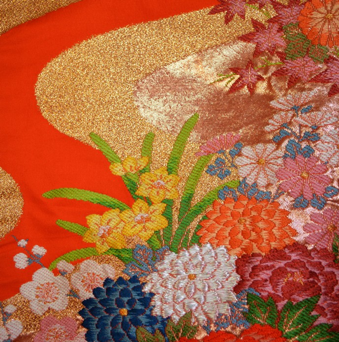 japanese wedding kimono gown: detail of design