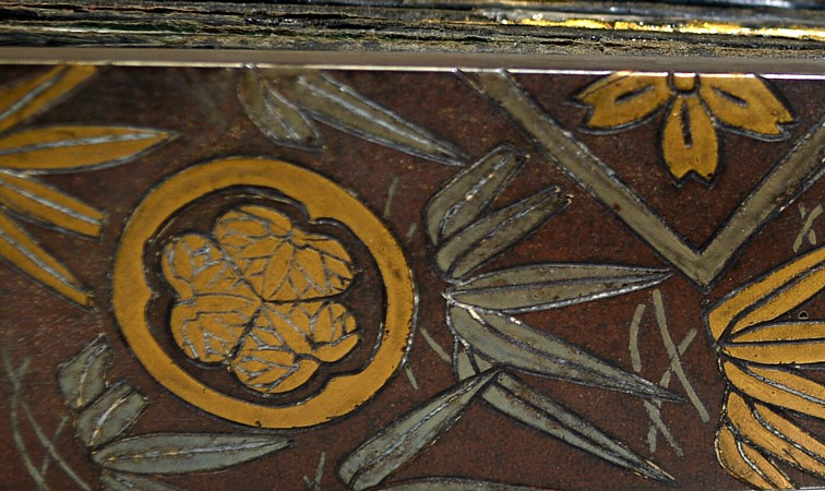 antique japanese iron battle fan TESSEN, detail of relief
