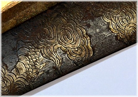 japanese iron battle fan TESSEN, detail of engaving