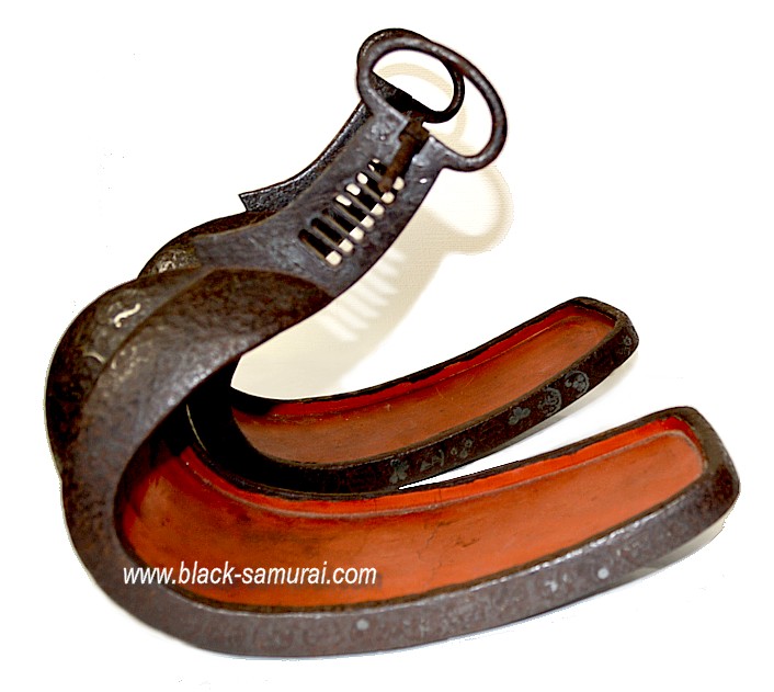 antique pair of Japanese battle horse iron stirrups ABUMI